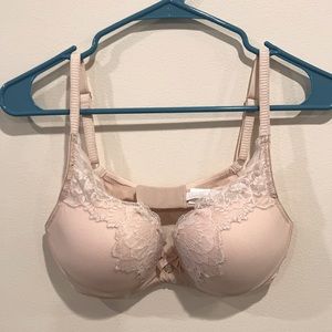 Light pink with lace Chantelle underwire bra 34D